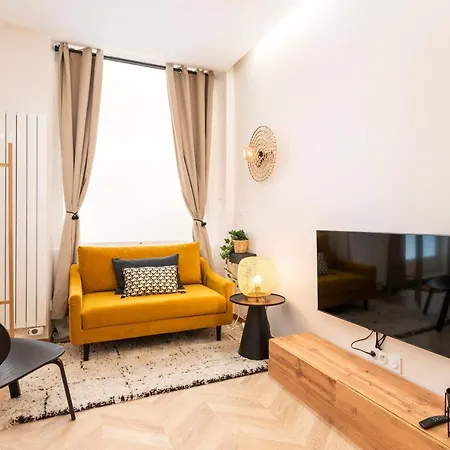 Les Cocon Des Pentes De La Soie Apartment